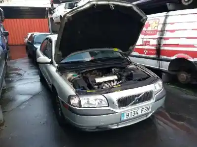 Veículo de Sucata VOLVO S80 BERLINA 2.4 (125kW) do ano 1999 alimentado B5244S