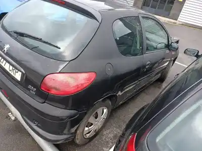 Здавання транспортного засобу peugeot                                            206 berlina                                                                                                                                                                                                                                                x-line                                                                                                                                                                                                                                                     року 2004 потужний 8hx