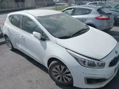 Scrapping Vehicle kia cee´d x-tech of the year 2015 powered d4fc