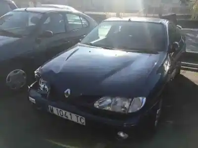 Veículo de Sucata renault megane i coach (da0/1_) 2.0 16v (da0h) do ano 1996 alimentado f7r