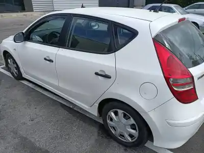 Veículo de Sucata hyundai i30 (gd) classic do ano 2007 alimentado d4fb