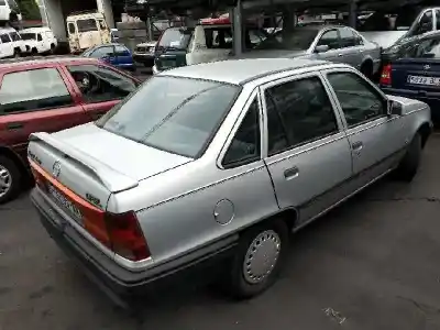 Veículo de Sucata opel kadett e gl familiar do ano 1987 alimentado 16da