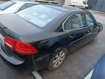 Veicolo di demolizione kia magentis 2.0 crdi dell'anno 2006 alimentato d4ea