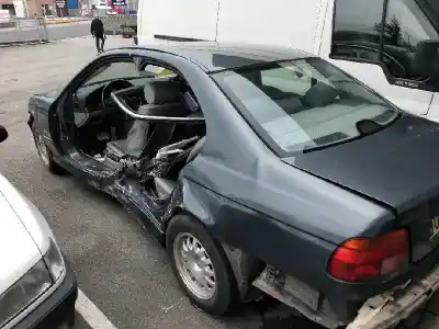 Veículo de Sucata bmw serie 5 berlina (e39) 525tds do ano 1995 alimentado 256t1