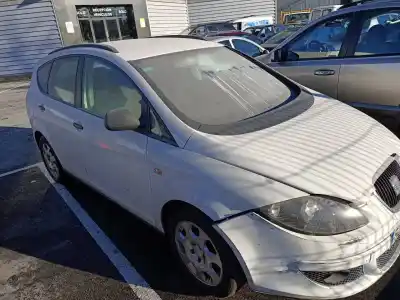 Veículo de Sucata SEAT ALTEA XL (5P5) Reference do ano 2006 alimentado BXE