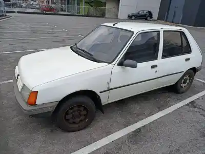 Veículo de Sucata peugeot 205 berlina 1.8 diesel cat do ano 1994 alimentado a9a