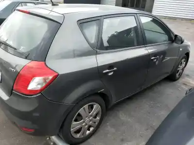 Veículo de Sucata kia cee´d drive do ano 2009 alimentado d4fb-w