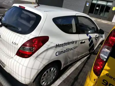 Veicolo di demolizione hyundai i20 classic dell'anno 2009 alimentato g4la