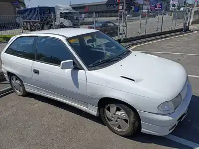 Здавання транспортного засобу opel astra f berlina 16v gsi року 1992 потужний c20xe