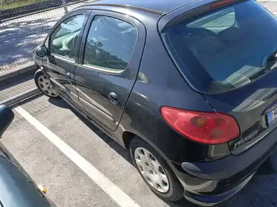 Veicolo di demolizione peugeot                                            206 berlina                                                                                                                                                                                                                                                x-line                                                                                                                                                                                                                                                     dell'anno 2005 alimentato 8hz