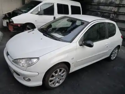 Vehicul casat peugeot                                            206 berlina                                                                                                                                                                                                                                                gti                                                                                                                                                                                                                                                        al anului 2003 alimentat rfn