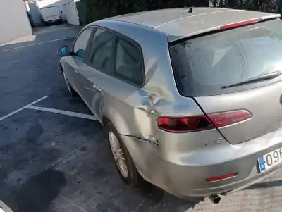 Здавання транспортного засобу alfa romeo 159 sportwagon (140) 1.9 jtdm 16v distinctive року 2005 потужний 939a2000