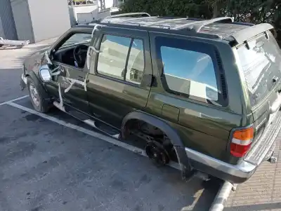 Здавання транспортного засобу nissan pathfinder (r50) 3.3 v6 року 1997 потужний vg33e