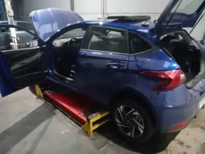 Vehículo de desguace hyundai                                            i20                                                                                                                                                                                                                                                        klass                                                                                                                                                                                                                                                      del año 2022 con motor g3le