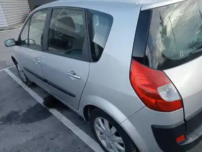Veículo de Sucata renault scenic iii expression do ano 2006 alimentado k9k p7