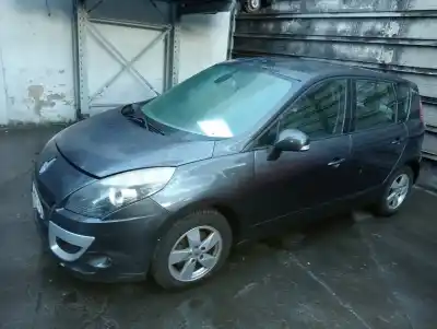 Veículo de Sucata RENAULT SCENIC III Grand Dynamique do ano 2009 alimentado R9M A4
