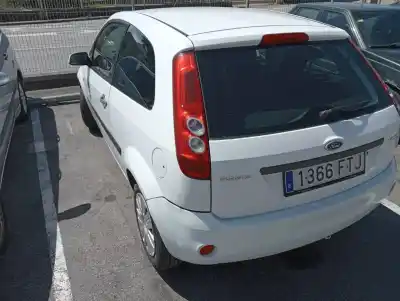 Veículo de Sucata ford fiesta (cbk) steel do ano 2005 alimentado f6jb