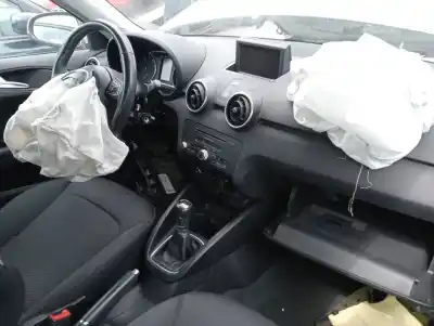 Veículo de Sucata audi a1 sportback (8xa) ambition do ano 2010 alimentado cbz