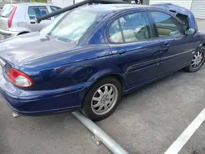 Здавання транспортного засобу jaguar x-type i (x400) 2.5 v6 a las 4 ruedas року 2001 потужний xb