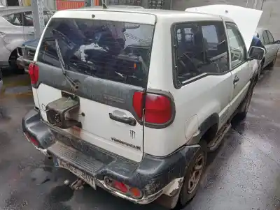 Veículo de Sucata nissan terrano/terrano.ii (r20) comfort do ano 2000 alimentado td27t