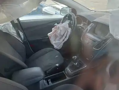 Veicolo di demolizione ford focus lim. business dell'anno 2016 alimentato xwda