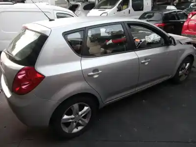 Veículo de Sucata kia cee´d sporty wagon 1.6 cat 122 cv / 90 kw do ano 2007 alimentado g4fc