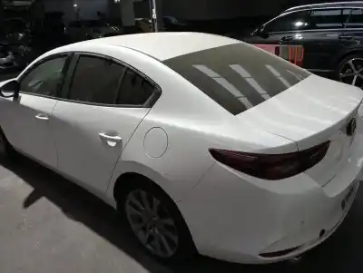 Veicolo di demolizione mazda 3 berlina (bp) evolution dell'anno 2021 alimentato pe