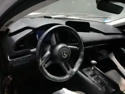 Veicolo di demolizione mazda 3 berlina (bp) evolution dell'anno 2021 alimentato pe