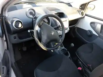 Veículo de Sucata peugeot 107 1.0 cat (384f) do ano 2010 alimentado 1kr