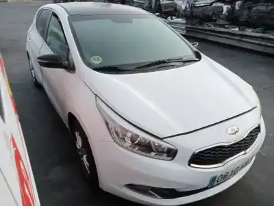 Sloopvoertuig kia cee´d concept van het jaar 2012 aangedreven d4fc