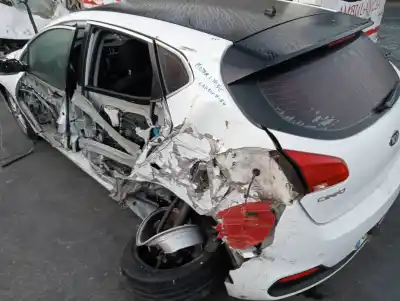 Sloopvoertuig kia cee´d concept van het jaar 2012 aangedreven d4fc