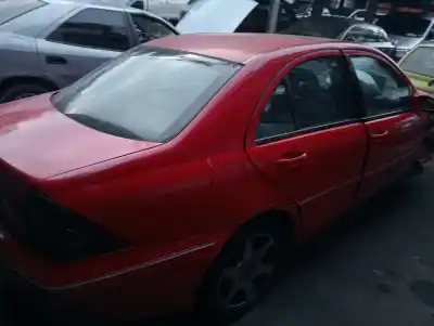 Sloopvoertuig mercedes-benz clase c (w203) berlina 220 cdi (203.006) van het jaar 2000 aangedreven 611962