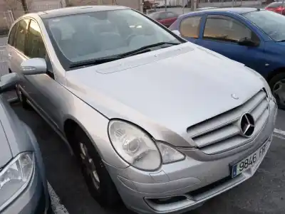 Veículo de Sucata mercedes-benz clase r (w251) 320 cdi (251.022) do ano 2005 alimentado 642950