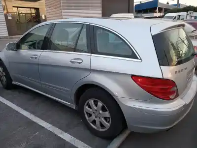 Veículo de Sucata mercedes-benz clase r (w251) 320 cdi (251.022) do ano 2005 alimentado 642950