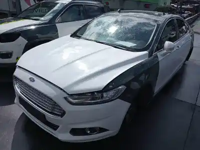 Véhicule à la ferraille ford mondeo lim. 1.5 ecoboost cat de l'année 2015 alimenté unce
