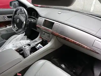 Veículo de Sucata jaguar xf 2.7 v6 diesel cat do ano 2009 alimentado 7g
