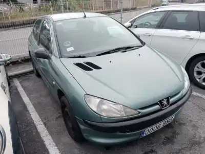 Здавання транспортного засобу peugeot                                            206 berlina                                                                                                                                                                                                                                                x-line                                                                                                                                                                                                                                                     року 2001 потужний kfw