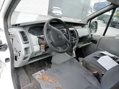 Scrapping Vehicle renault trafic combi (ab 4.01) 1.9 diesel of the year 2001 powered f9q u7