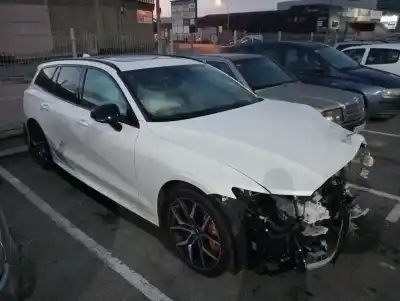 Sloopvoertuig VOLVO V60 FAMILIAR * van het jaar 2020 aangedreven B4204T48, ERAD2