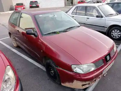 Veicolo di demolizione SEAT IBIZA (6K1)  dell'anno 2000 alimentato 