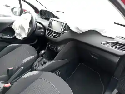 Scrapping Vehicle peugeot 208 active of the year 2012 powered hm01