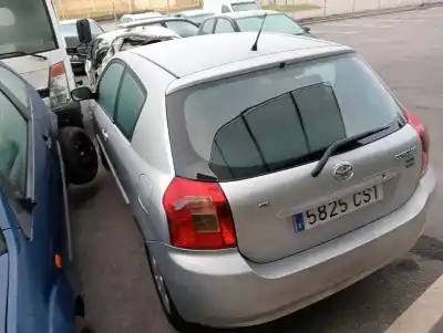 Vehicul casat toyota corolla (e12) 2.0 d-4d al anului 2004 alimentat 1cd-ftv