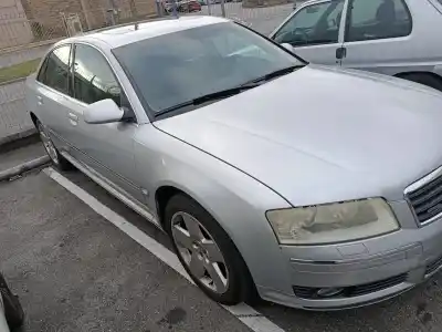 Здавання транспортного засобу audi a8 (4e2) 4.2 quattro року 2002 потужний bfm