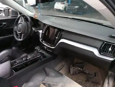 Scrapping Vehicle volvo v60 ii (225) d3 of the year 2024 powered d 4204 t16