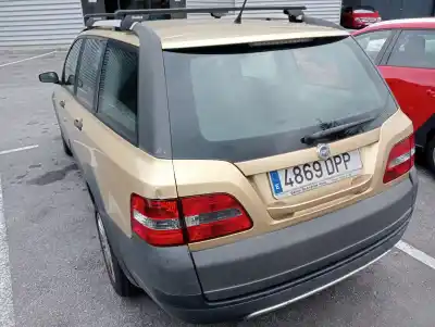 Здавання транспортного засобу fiat stilo multi wagon (192) 192a1000.937a7000 року 2001 потужний 192a1000