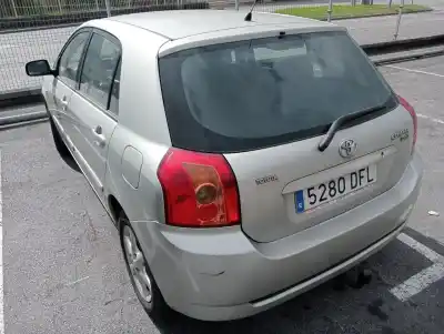 Scrapping Vehicle toyota corolla (e12) 2.0 d-4d sol berlina of the year 2004 powered 1cd-ftv