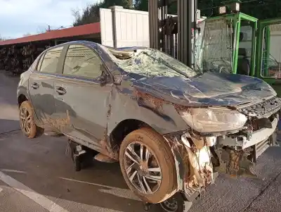 Veículo de Sucata PEUGEOT 208 (P2) 1.2 PureTech do ano 2023 alimentado HN05