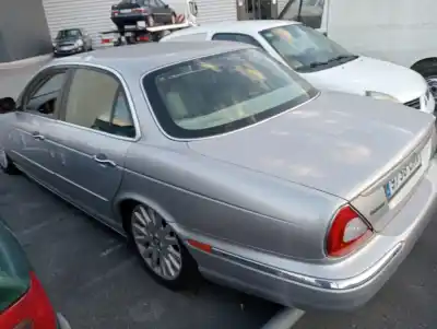 Scrapping Vehicle jaguar xj 8 3.2 of the year 2003 powered sb