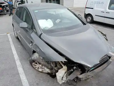 Veículo de Sucata SEAT LEON (1P1) 1.9 TDI do ano 2009 alimentado BLS