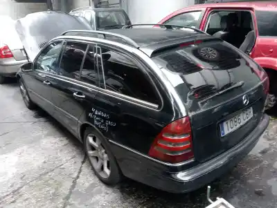 Здавання транспортного засобу mercedes-benz clase c t-model (s203) c 220 cdi (203.206) року 2002 потужний 611962